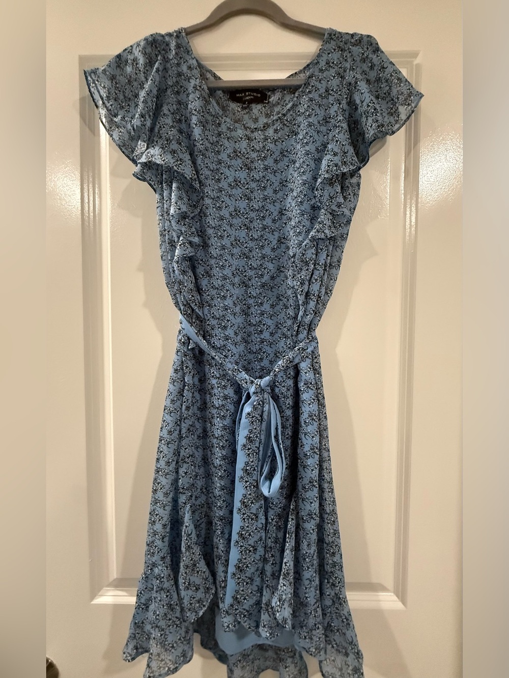 Max Studio Light Blue Floral Ruffle Flowy Tie Dress - Size Small